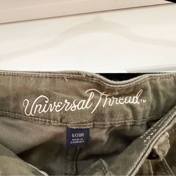 Universal Thread Camo Camouflage Skinny Pants army green sz 6 - Picture 4 of 10